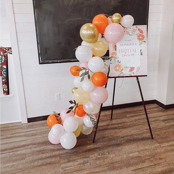 Wooden Easel - Picture 4 of 4